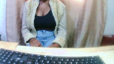 Manjakeli live cam on Cam4