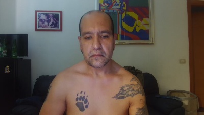 Mannextdoor1929 live cam on Cam4