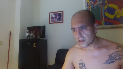Mannextdoor1929 live cam on Cam4