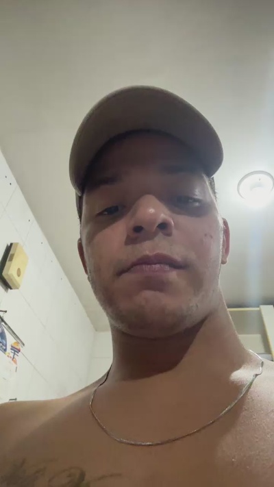 MantovannyDot live cam on Cam4
