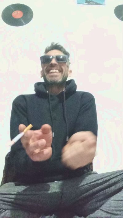 Mantrasom live cam on Cam4