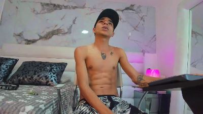ManuAndJycol live cam on Cam4