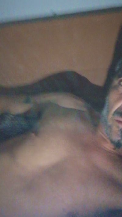 Manuciao69 live cam on Cam4