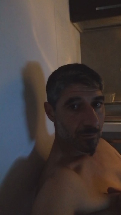 Manuciao69 live cam on Cam4