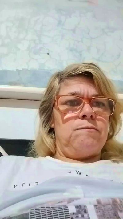 Manuela305 live cam on Cam4