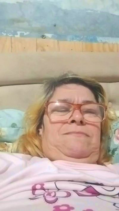 Manuela305 live cam on Cam4