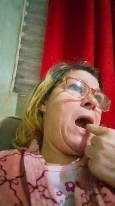 Manuela305 live cam on Cam4