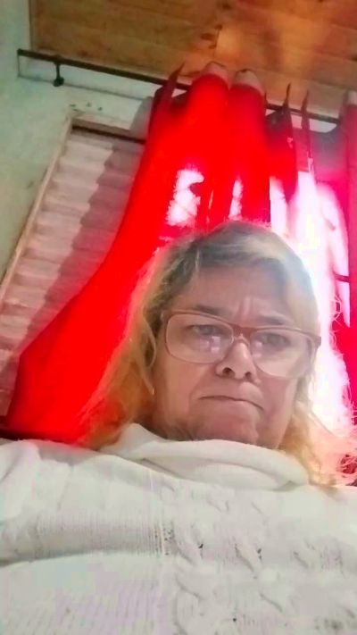 Manuela305 live cam on Cam4
