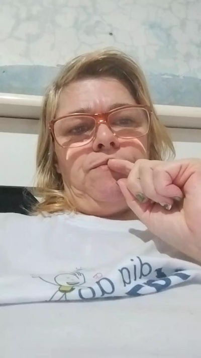 Manuela305 live cam on Cam4