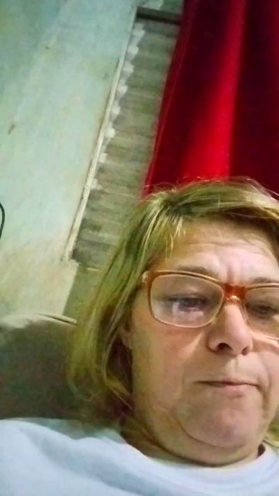 Manuela305 live cam on Cam4