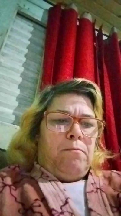 Manuela305 live cam on Cam4