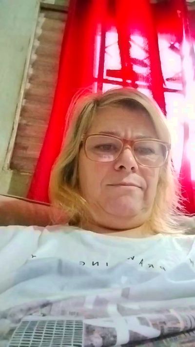Manuela305 live cam on Cam4