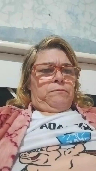 Manuela305 live cam on Cam4