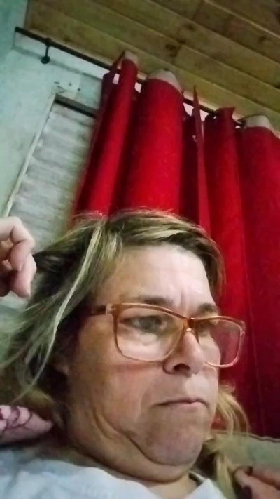 Manuela305 live cam on Cam4