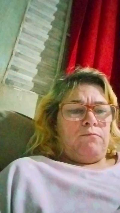 Manuela305 live cam on Cam4