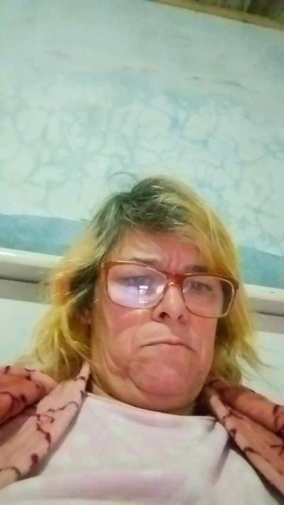 Manuela305 live cam on Cam4
