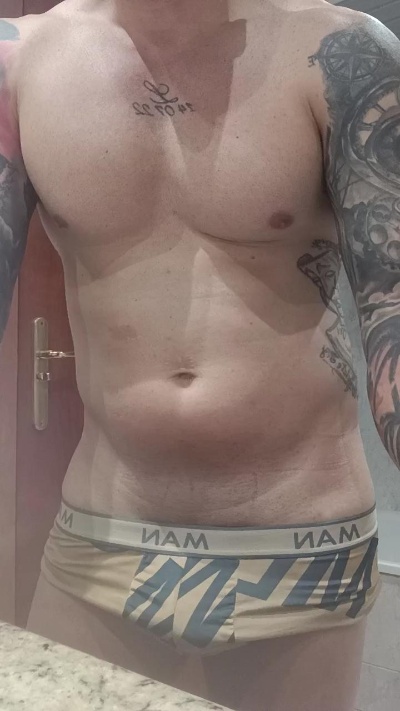 Manufuego87 live cam on Cam4