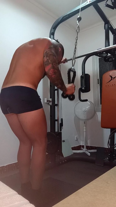 Manufuego87 live cam on Cam4
