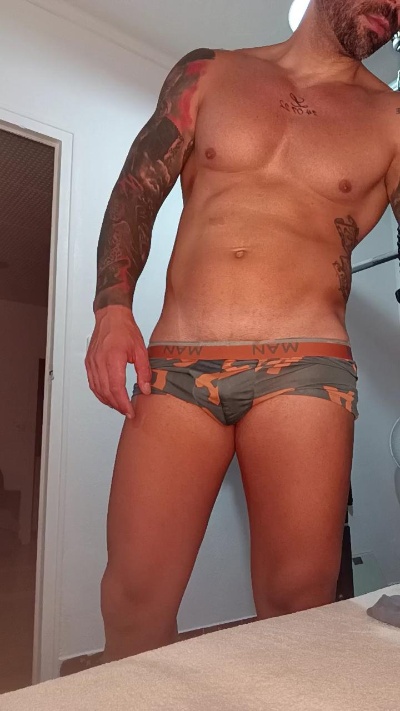 Manufuego87 live cam on Cam4