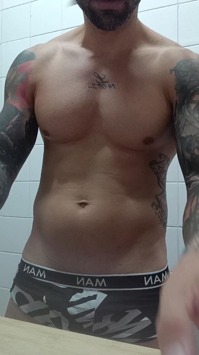 Manufuego87 live cam on Cam4