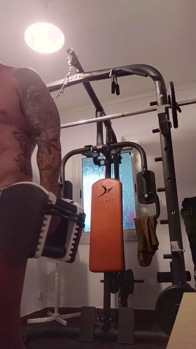 Manufuego87 live cam on Cam4