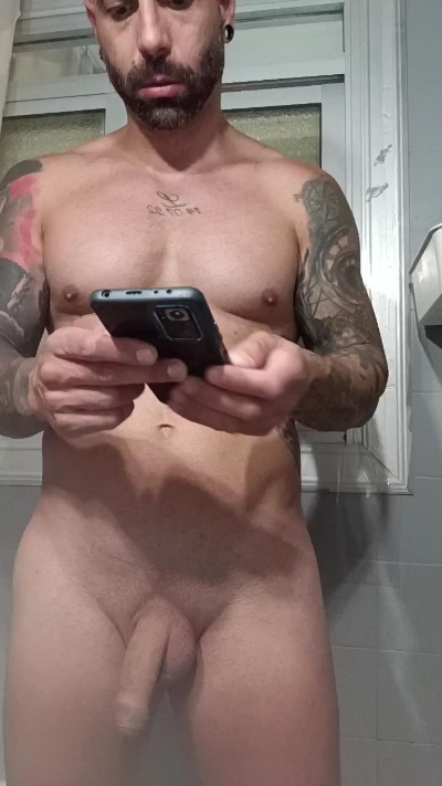 Manufuego87 live cam on Cam4