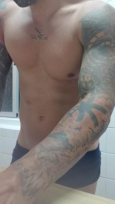 Manufuego87 live cam on Cam4