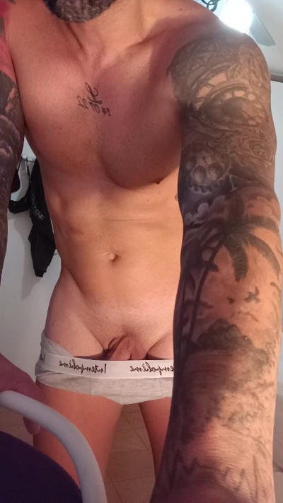 Manufuego87 live cam on Cam4