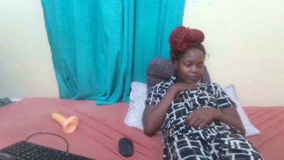 Maquielah_ live cam on Cam4