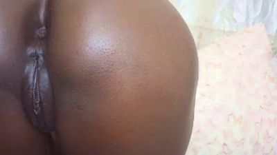Maquielah_ live cam on Cam4
