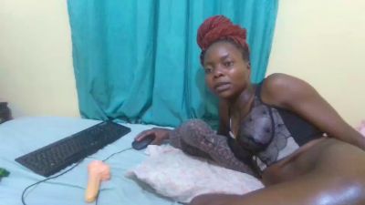 Maquielah_ live cam on Cam4