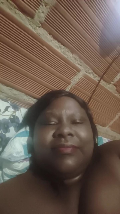 Mara19 live cam on Cam4