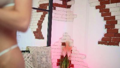 MaraJolie live cam on Cam4