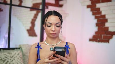 MaraJolie live cam on Cam4