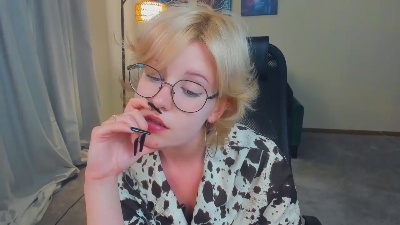 MaragaretNanasy live cam on Cam4