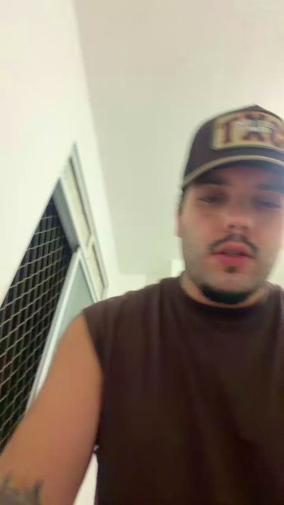 Maraja97 live cam on Cam4