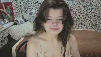 MarcelleTrefz live cam on Cam4