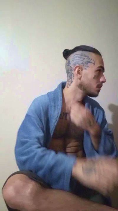 Marchiorew live cam on Cam4