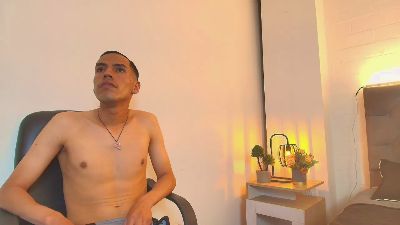 Marco_cross live cam on Cam4
