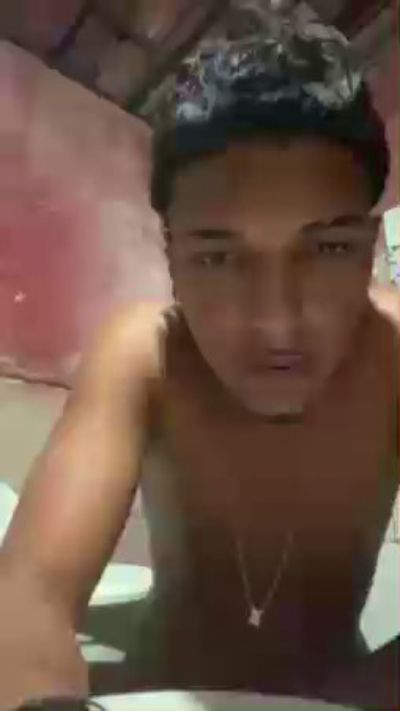 Marcos_18 live cam on Cam4