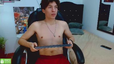 Marcoviolet live cam on Cam4