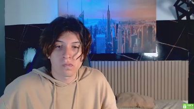 Marcoviolet live cam on Cam4