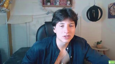 Marcoviolet live cam on Cam4