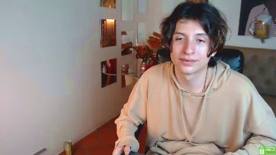 Marcoviolet live cam on Cam4