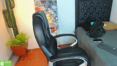Marcoviolet live cam on Cam4