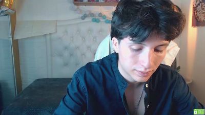 Marcoviolet live cam on Cam4