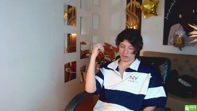 Marcoviolet live cam on Cam4