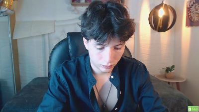 Marcoviolet live cam on Cam4