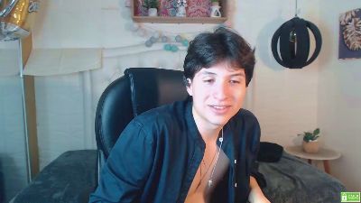Marcoviolet live cam on Cam4