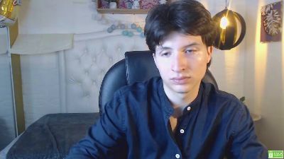 Marcoviolet live cam on Cam4